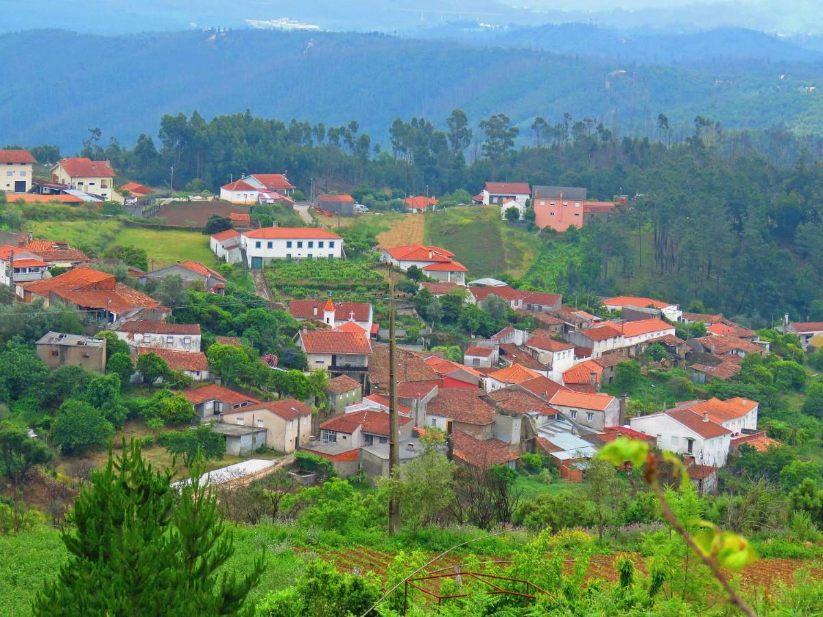 Casa Eira Do Povo Villa Vale de Colmeias ภายนอก รูปภาพ